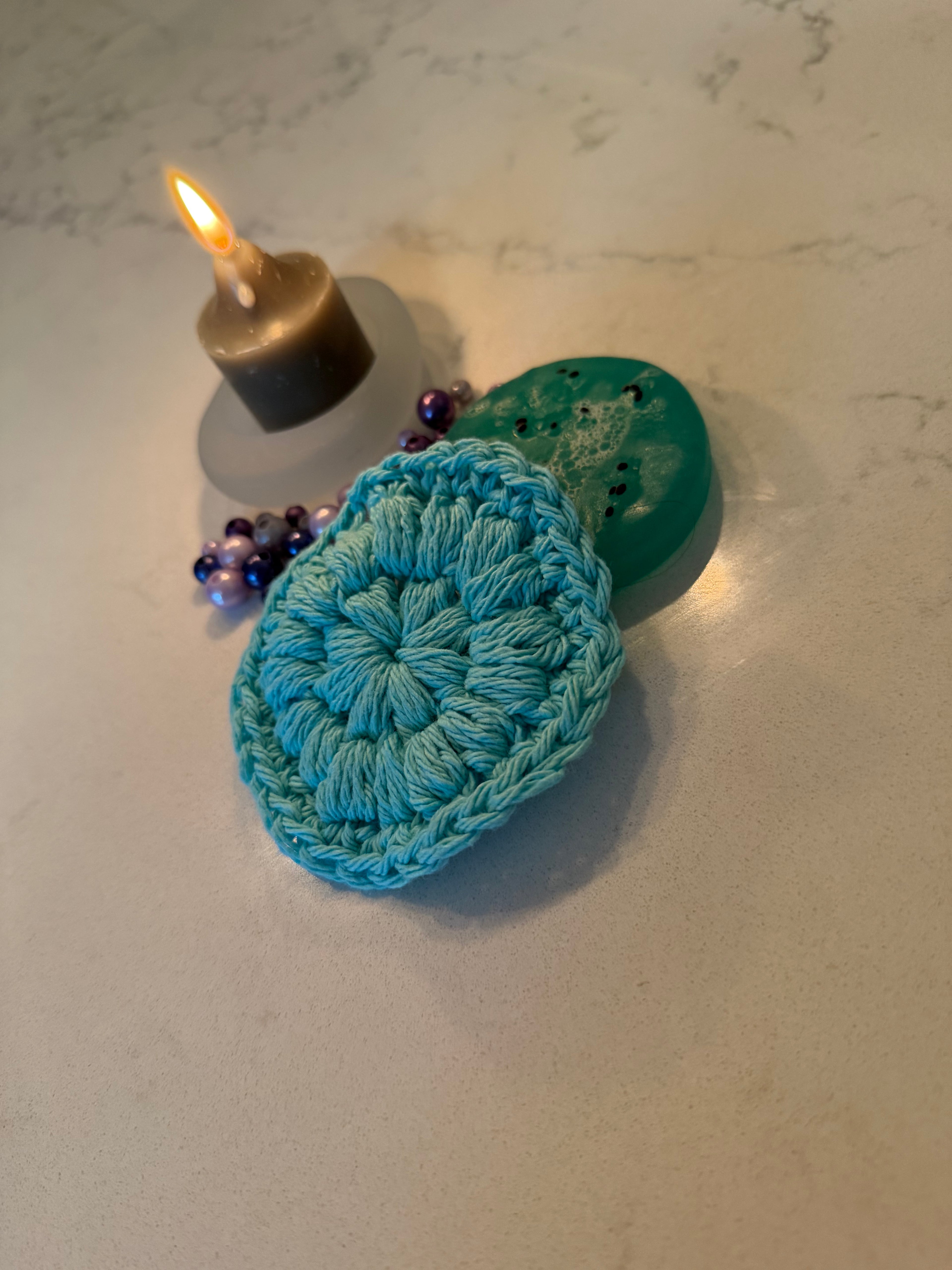 Facial scrubbies